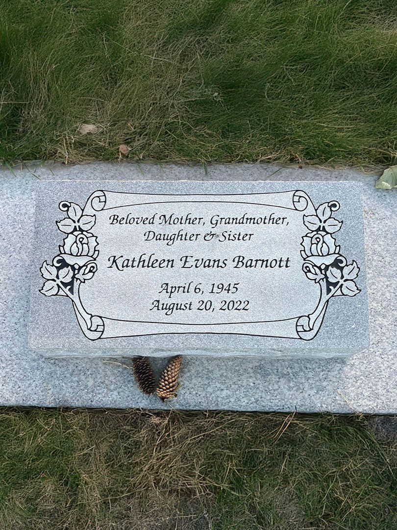 Kathleen Evans Barnott's grave. Photo 1