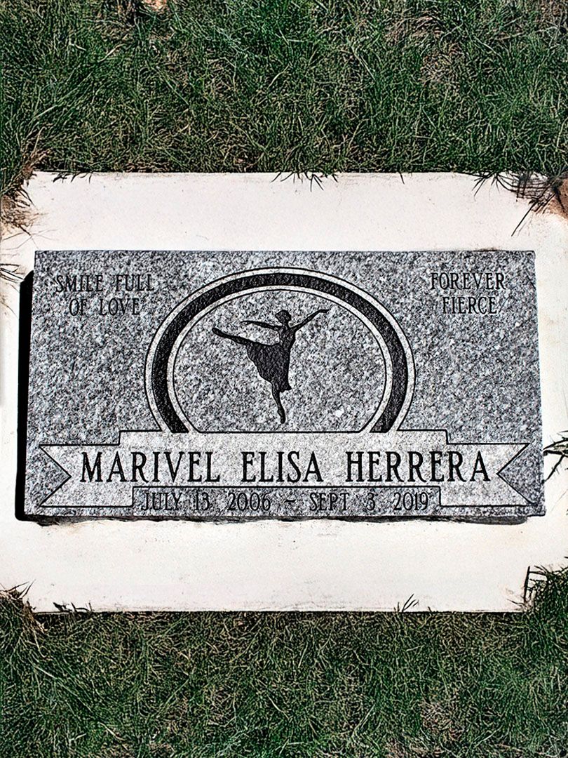 Marivel Elisa Herrera's grave. Photo 1