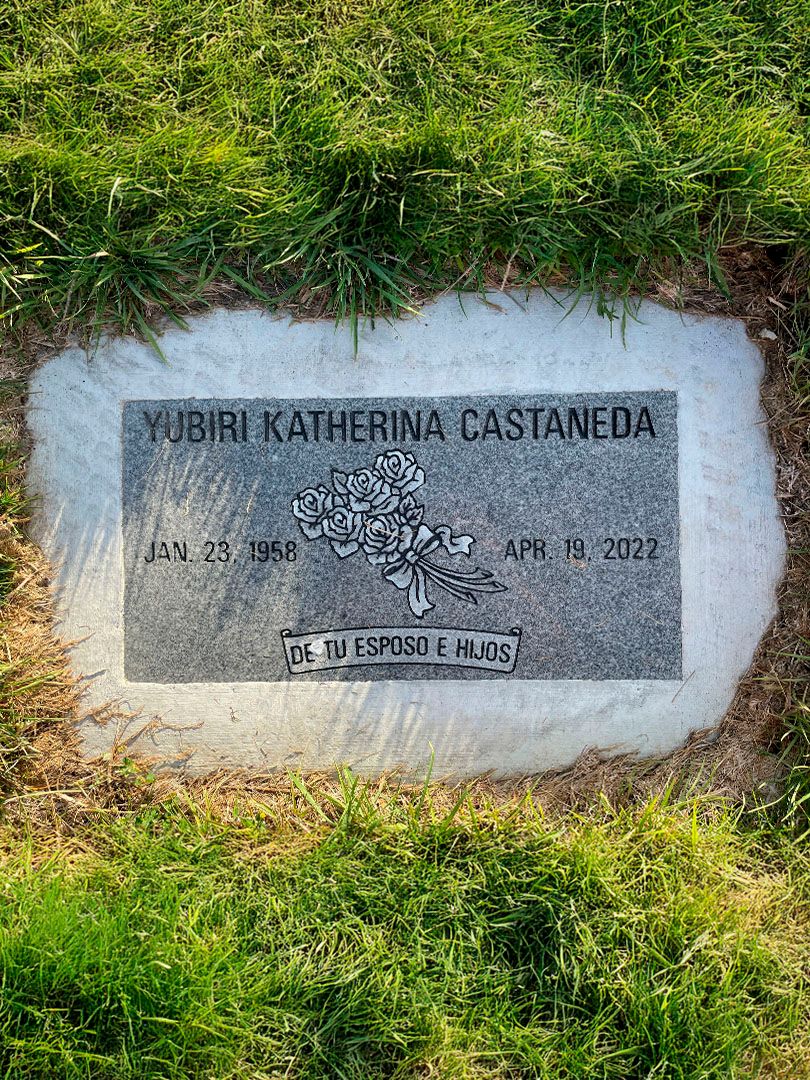 Yubiri Ketherina Castaneda's grave. Photo 1